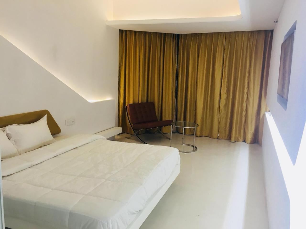 Rohtak Ramaya Hotel מראה חיצוני תמונה