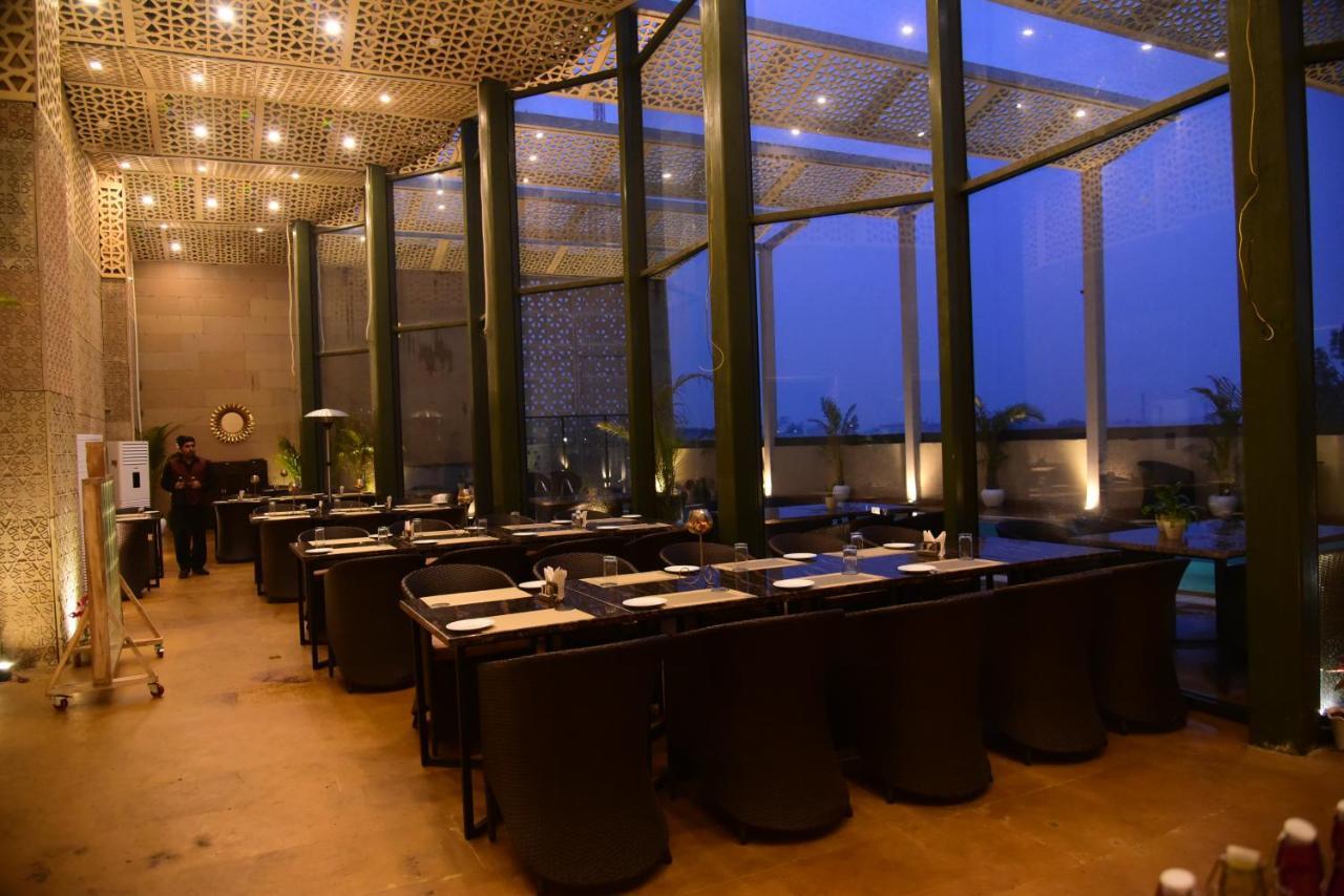 Rohtak Ramaya Hotel מראה חיצוני תמונה