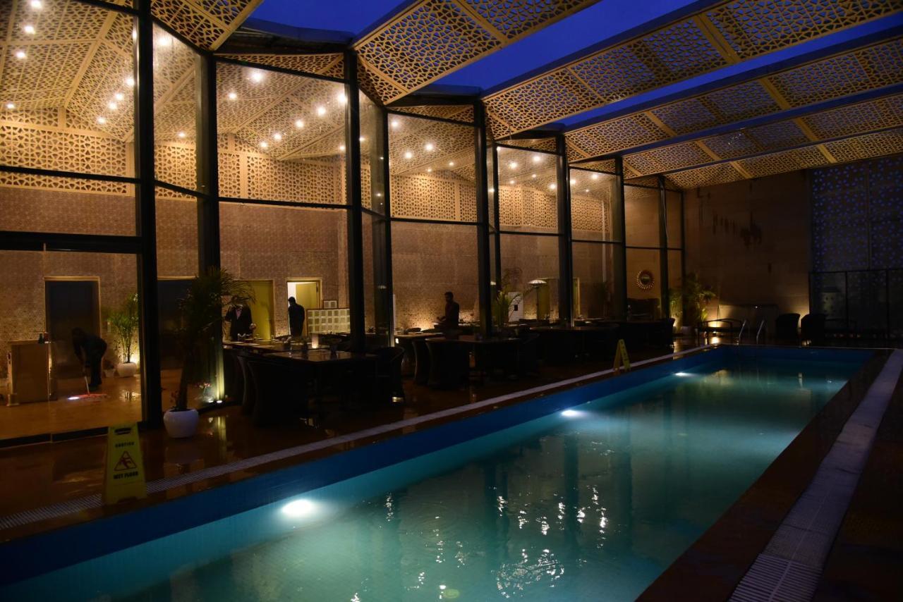 Rohtak Ramaya Hotel מראה חיצוני תמונה