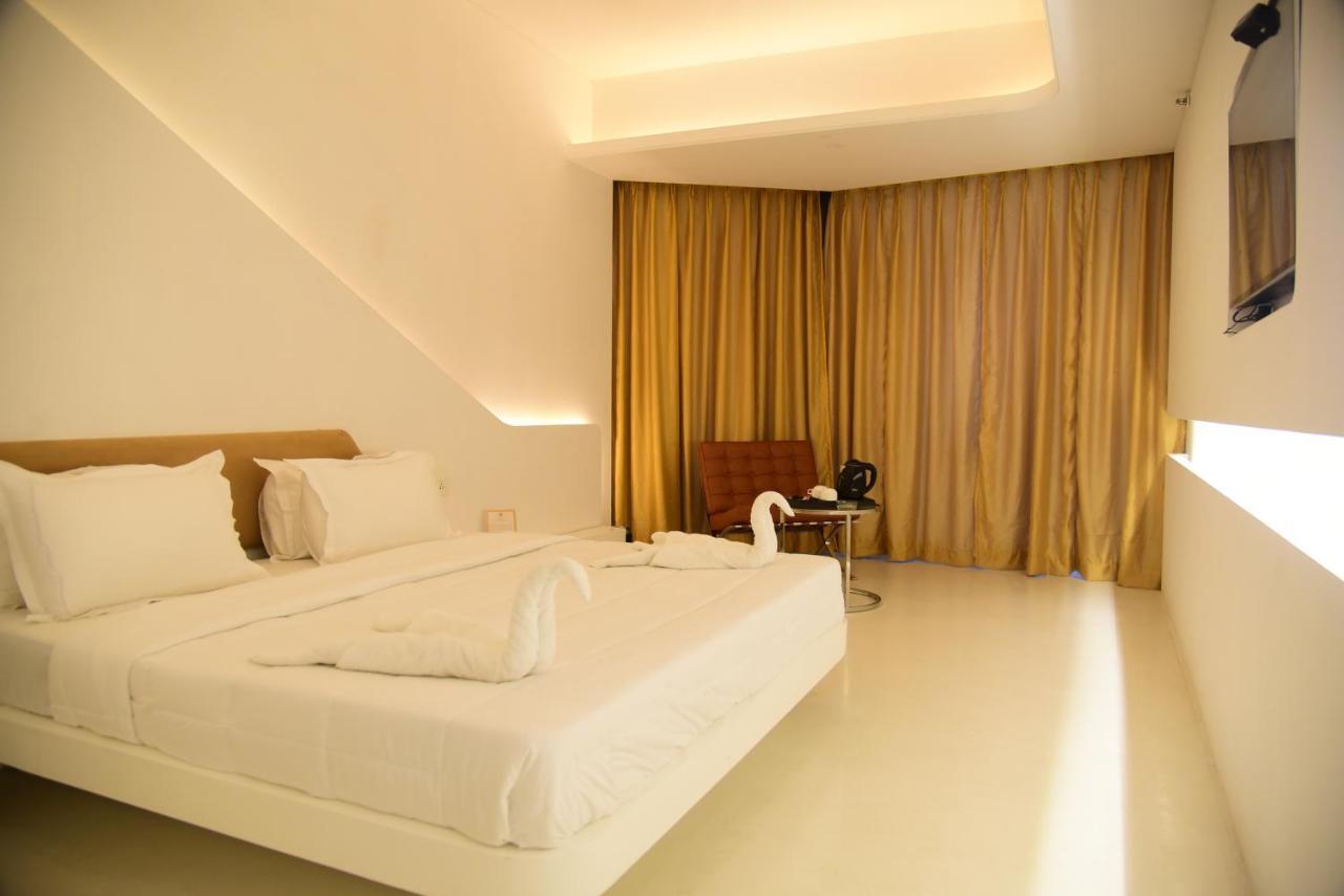 Rohtak Ramaya Hotel מראה חיצוני תמונה